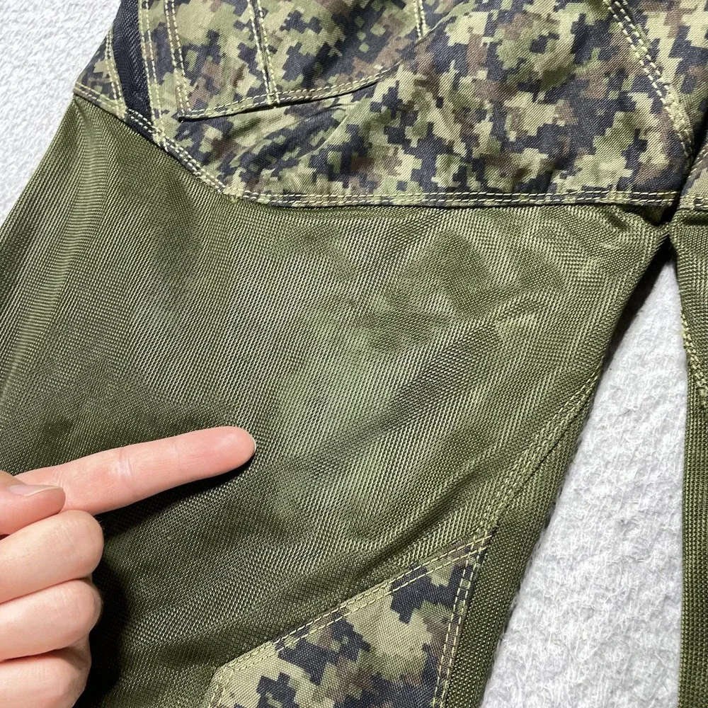BT Battle Tested Pants Mens Medium Green Camo Paintball Padded Knees 30-36